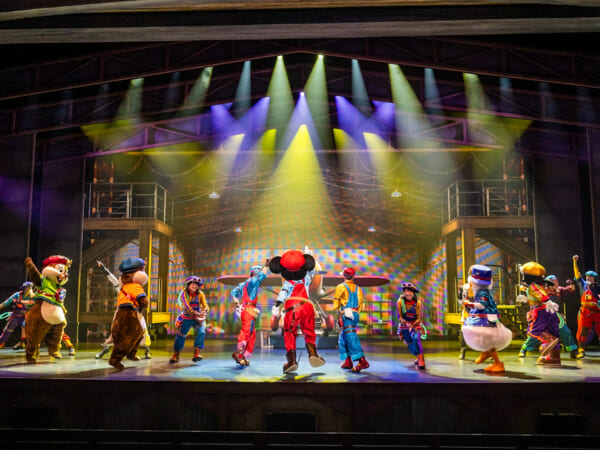 東京ディズニーシー「ハンガーステージ」新ショー『ドリームス・テイク・フライト』フィナーレ４