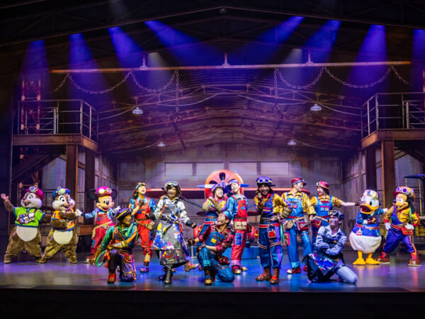 東京ディズニーシー「ハンガーステージ」新ショー『ドリームス・テイク・フライト』フィナーレ８