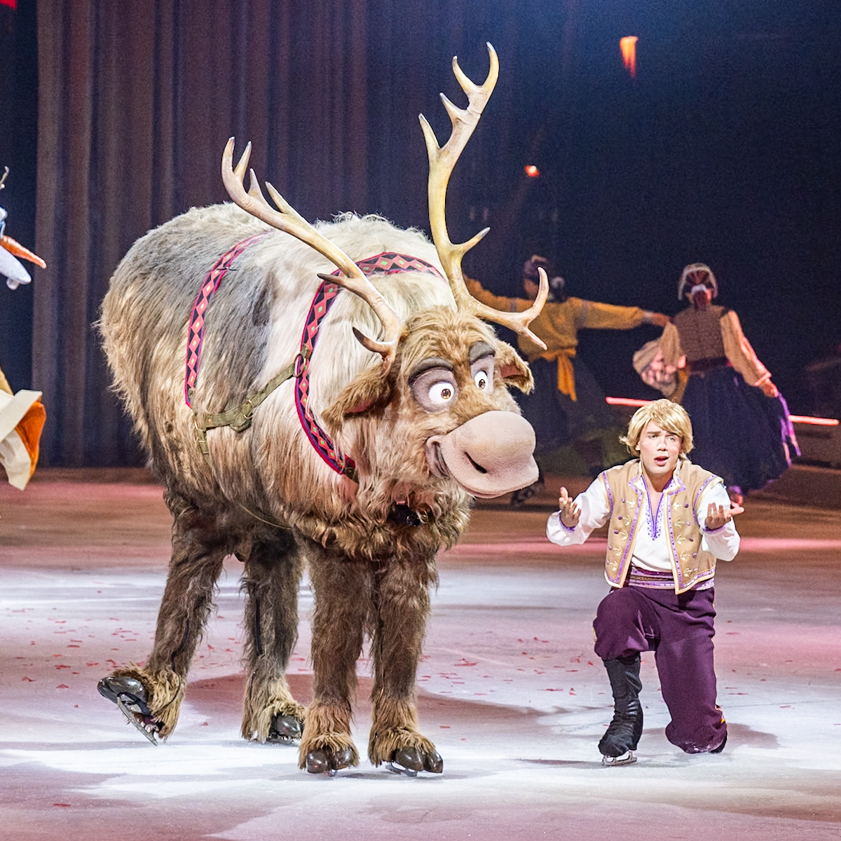 『ディズニー・オン・アイス2025 “Magic in the Stars”』クリストフ、スヴェン