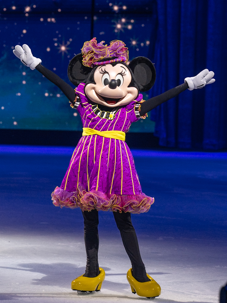 『ディズニー・オン・アイス2025 “Magic in the Stars”』ミニーマウス