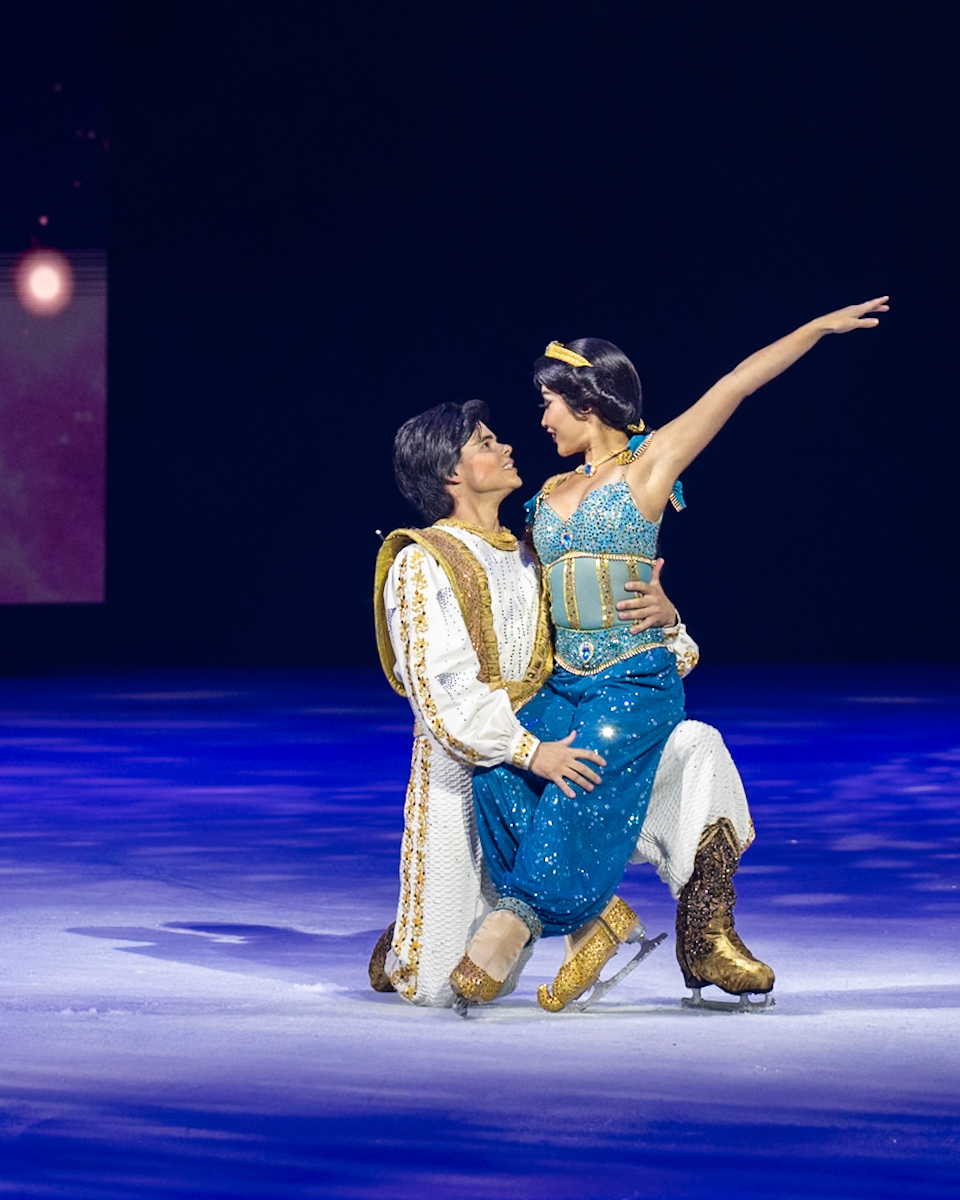『ディズニー・オン・アイス2025 “Magic in the Stars”』『アラジン』アラジン、ジャスミン1