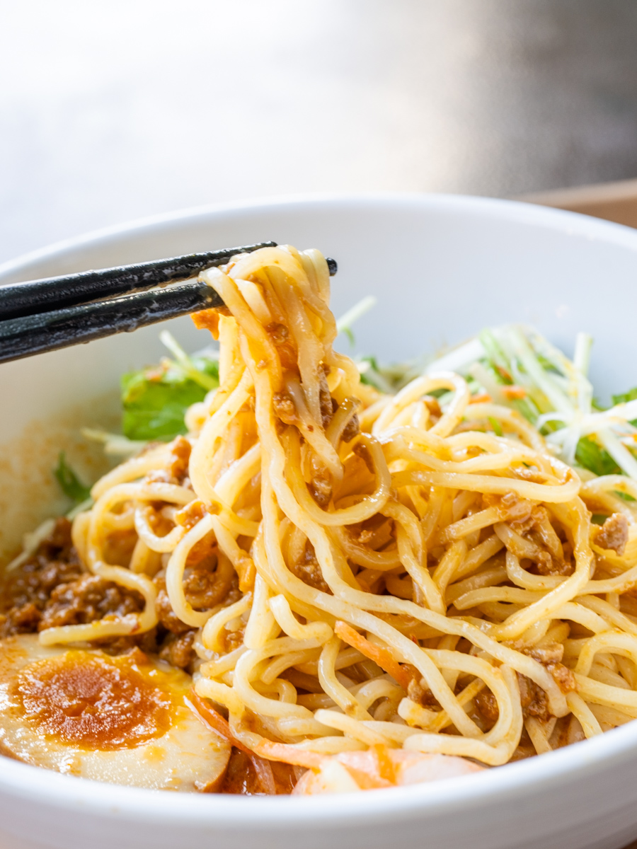 冷やし担担麺（海老、イカ、煮たまご、海老だれ）2