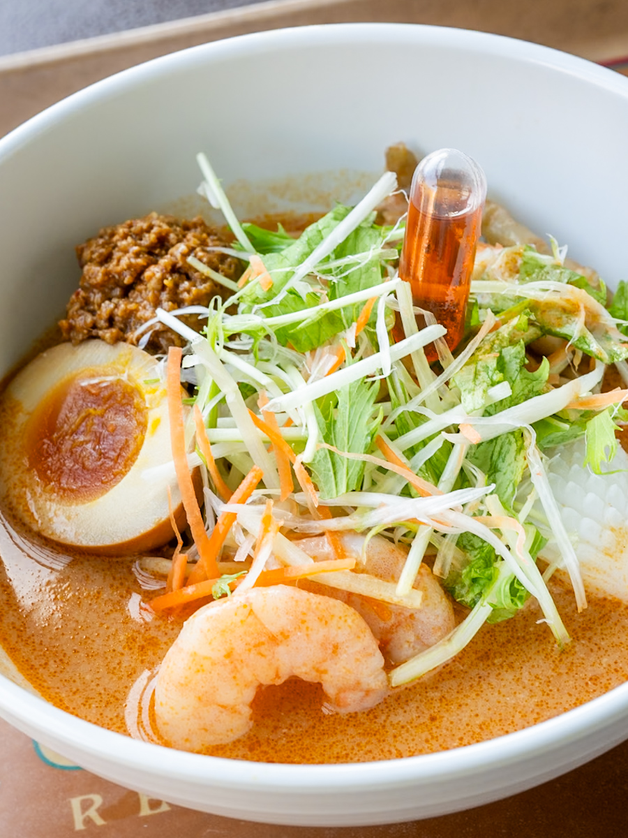 冷やし担担麺（海老、イカ、煮たまご、海老だれ）1
