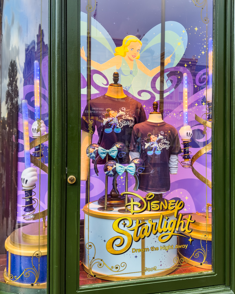 ウォルト・ディズニー・ワールド 新パレード「ディズニー・スターライト：ドリーム・ザ・ナイト・アウェイ」グッズ　Tシャツ
