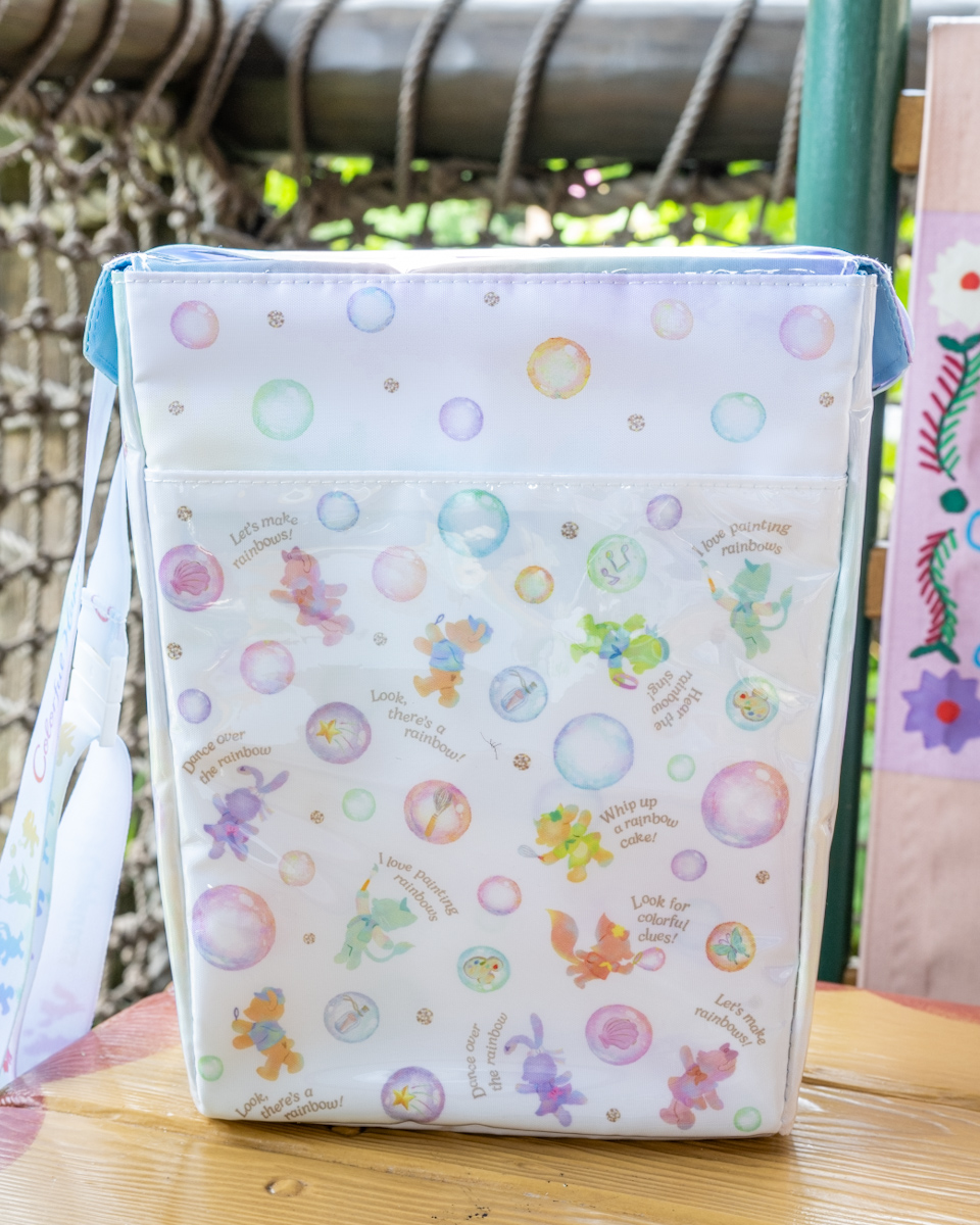 東京ディズニーシー“ダッフィー＆フレンズ20周年：カラフルハピネス”レギュラーボックス、スーベニアポップコーンケース付き　ポケット