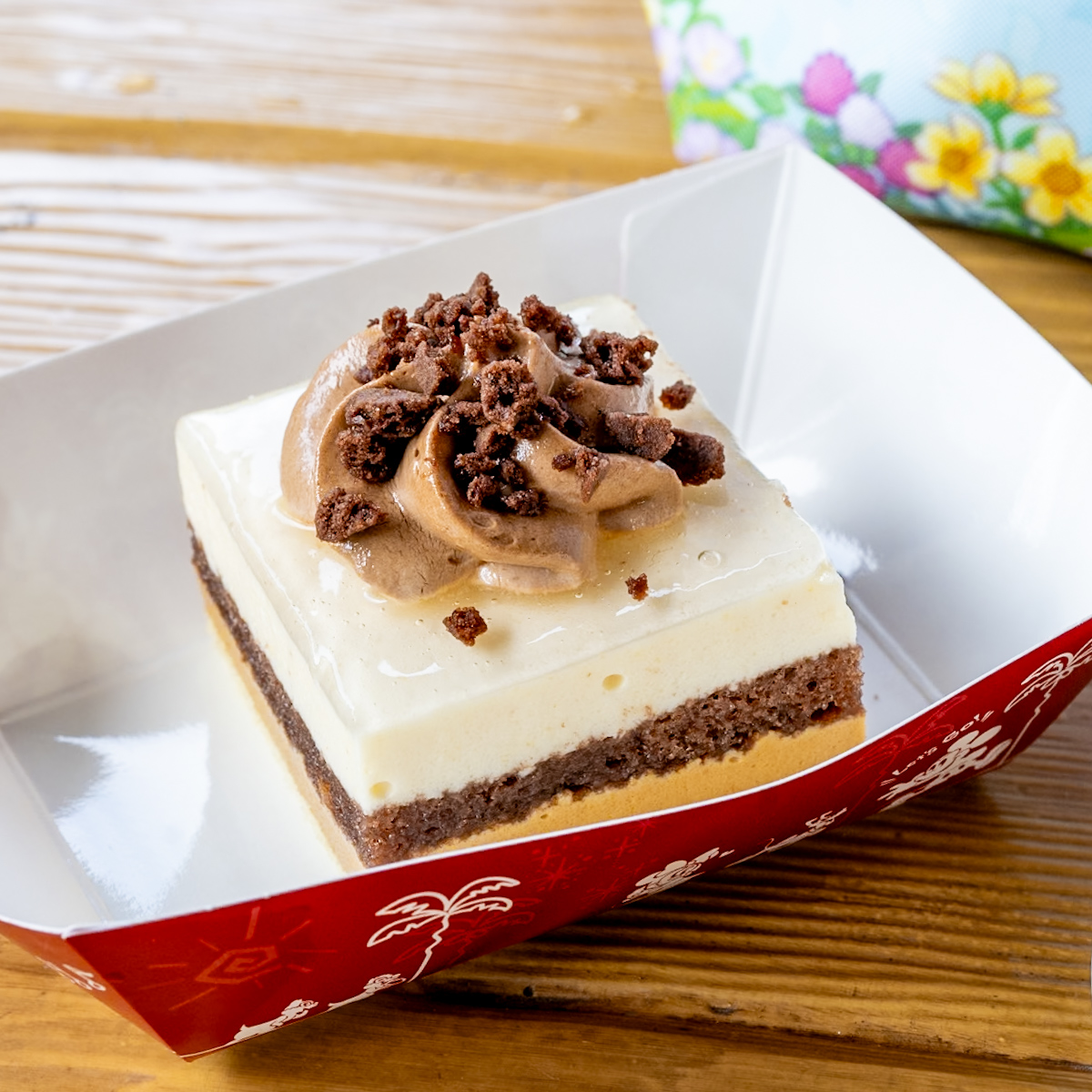 キャラメルと洋梨のムースケーキ