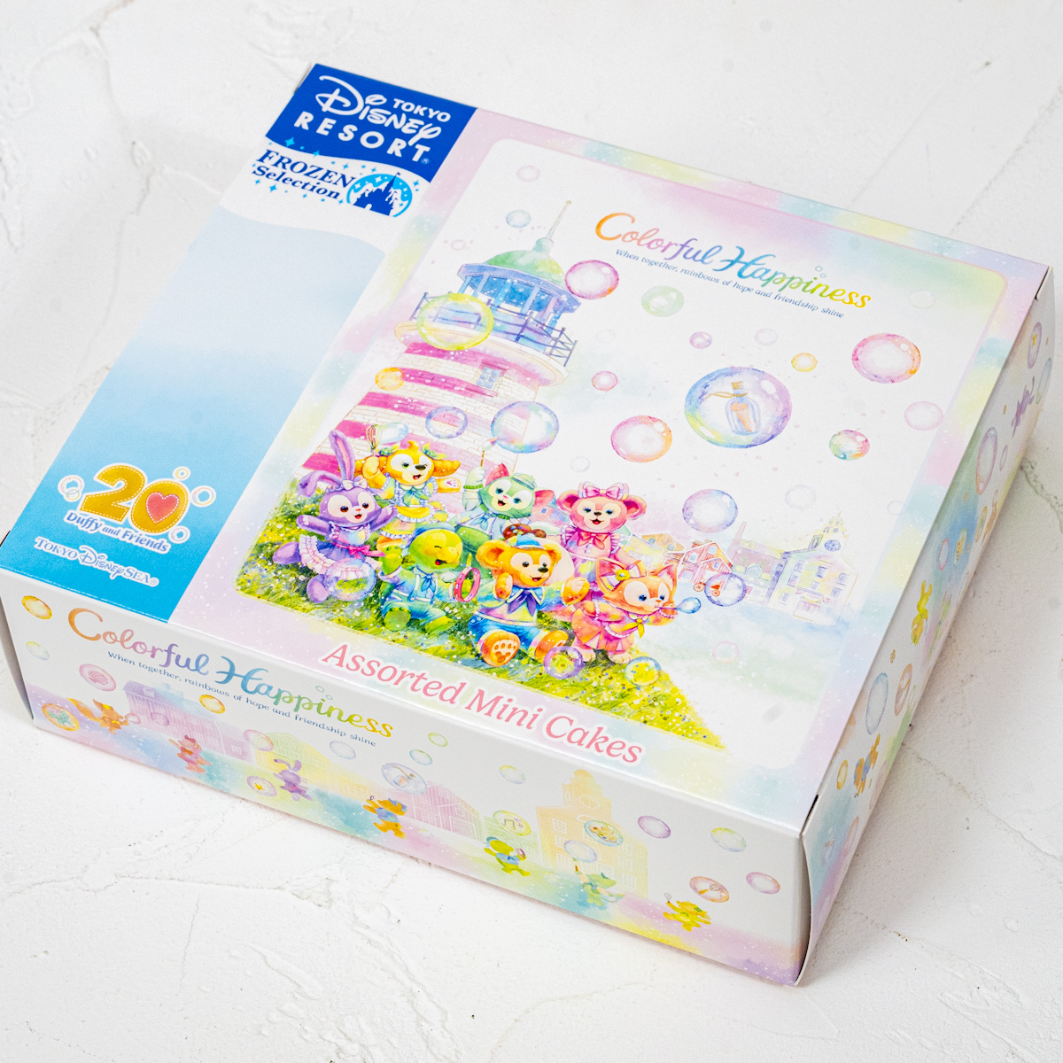 ダッフィー&フレンズデザイン初登場！アソーテッド・ミニケーキ