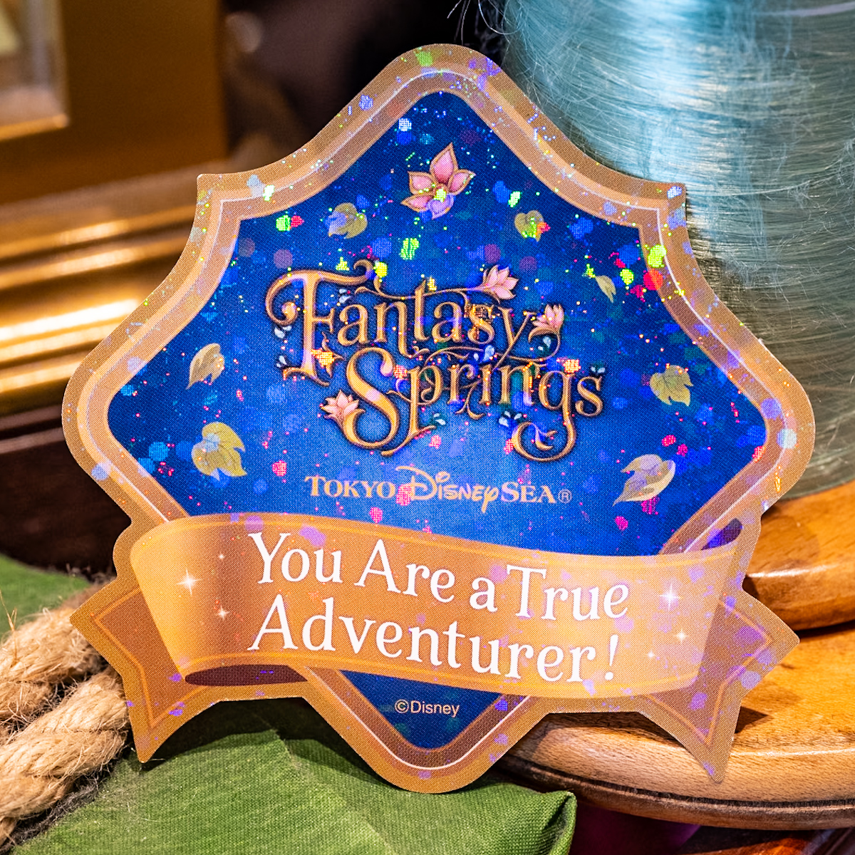 地図を持って冒険に出よう！東京ディズニーシー／ファンタジースプリングス キッズ対象プログラム『次の冒険者はキミだ！』ステッカー