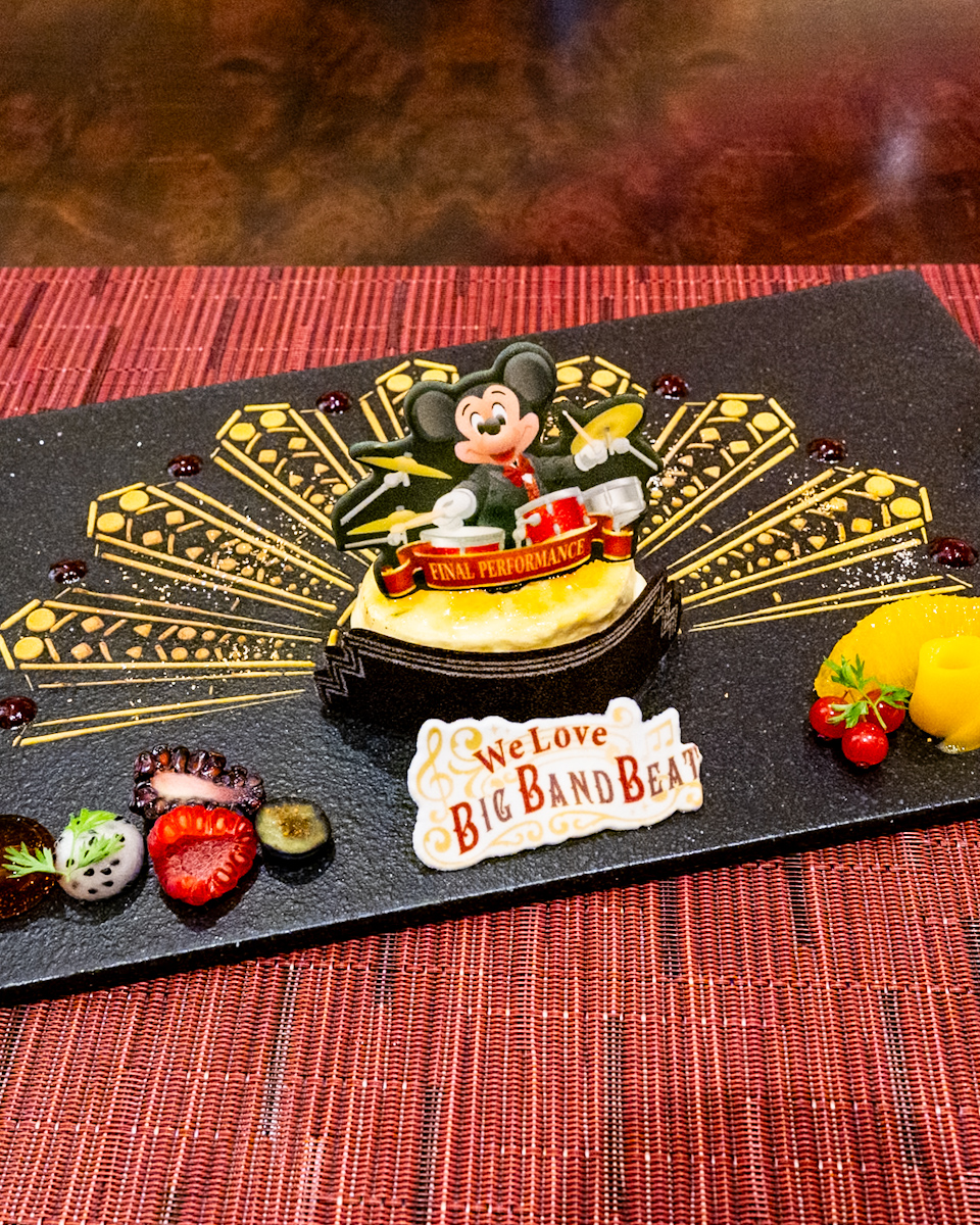 パイナップルのクレームブリュレ　フロマージュブランアイスミルク
