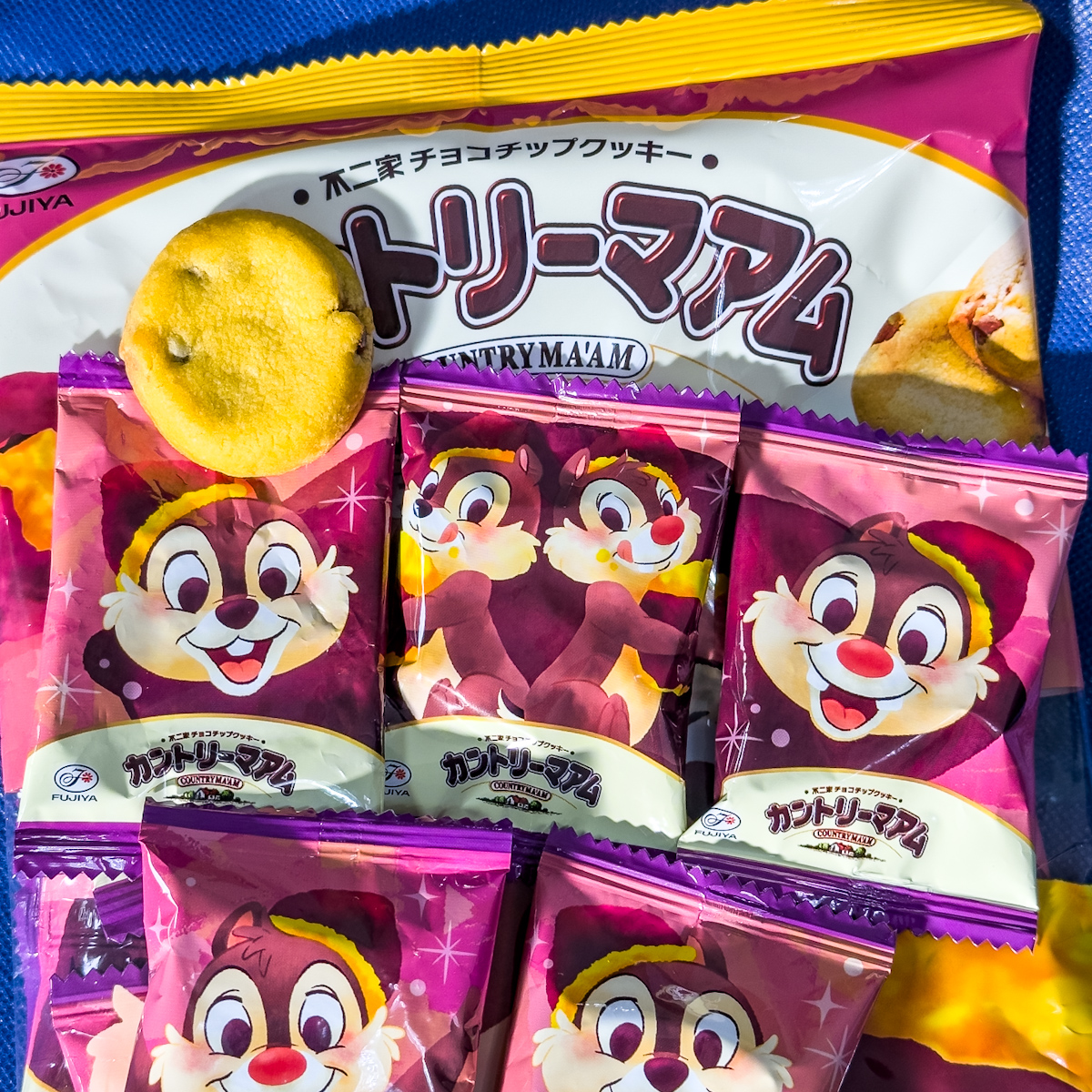 ディズニーストア【不二家】カントリーマアム チップ＆デール スイートポテト チョコチップクッキー SWEET POTATO FLAVOR　さつまいも