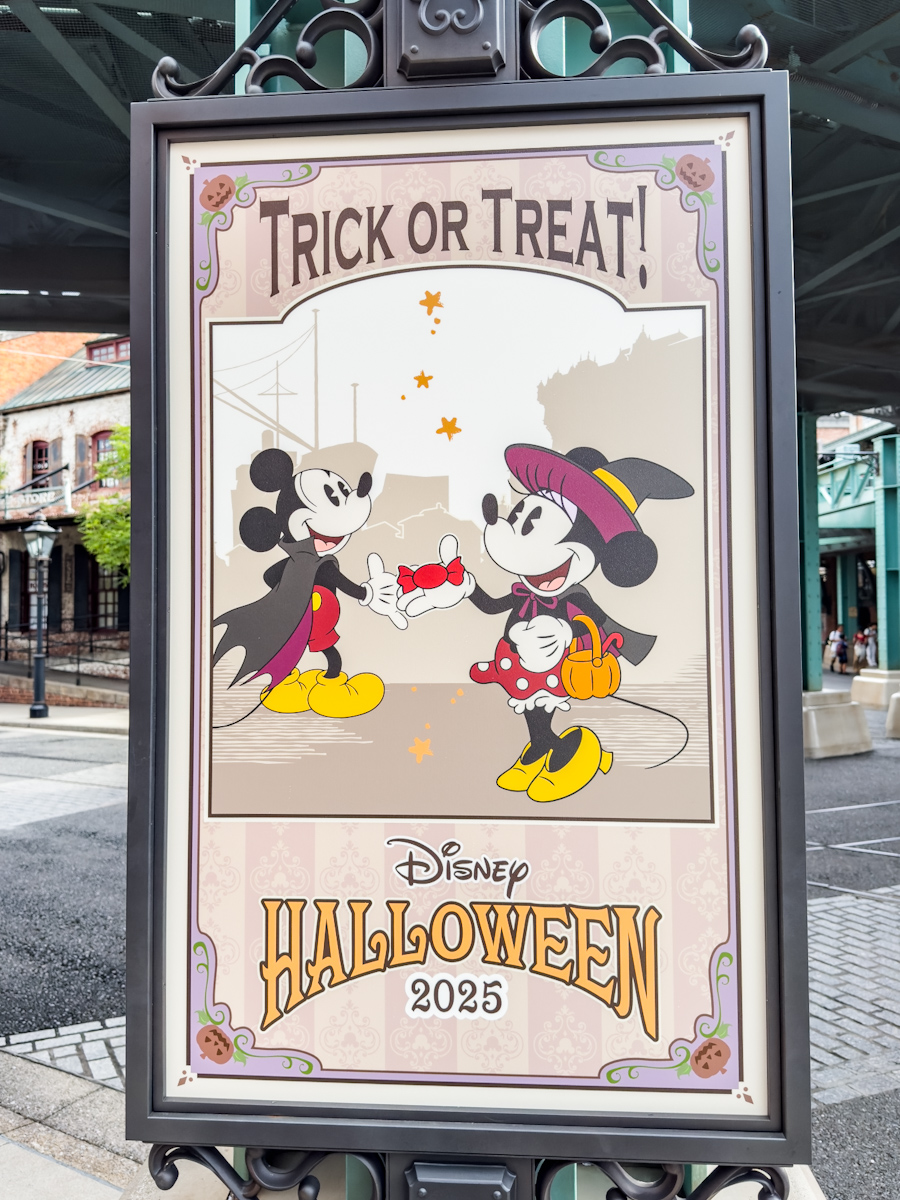 東京ディズニーシー”ディズニー・ハロウィーン2025”デコレーション　高架下デコレーション　ミッキー＆ミニー
