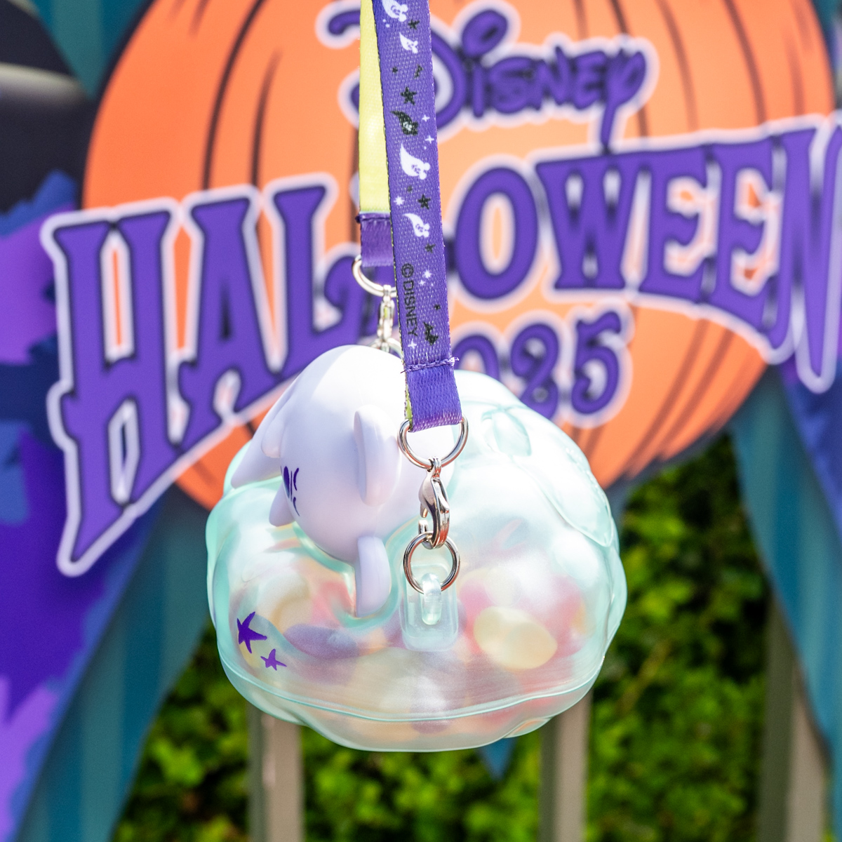 東京ディズニーリゾート“ディズニー・ハロウィーン2025”グミキャンディー、ミニスナックケース付き（ゴースト）2