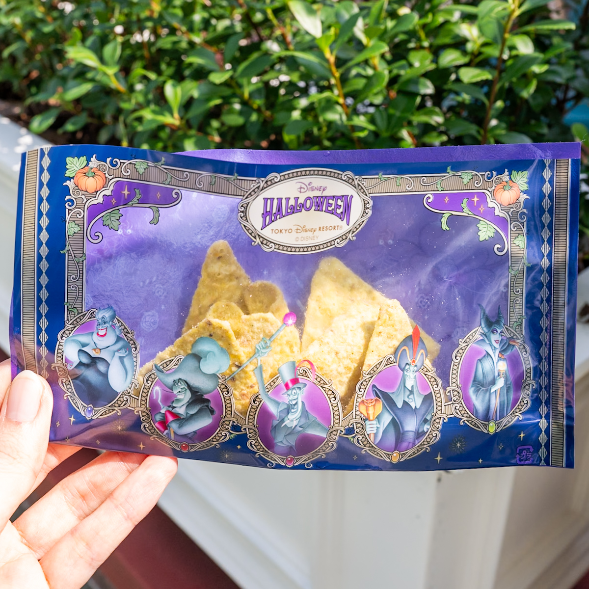 東京ディズニーランド「ソフトランディング」購入時トリック・オア・トリート！の声かけでコーンチップスプレゼント1