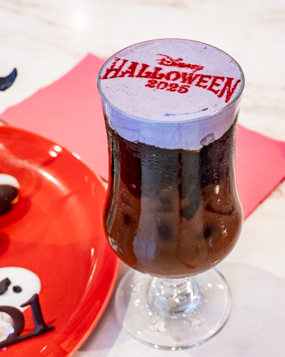 アイスカフェモカ（クラッシュコーヒーゼリー＆紫イモのホイップ）1