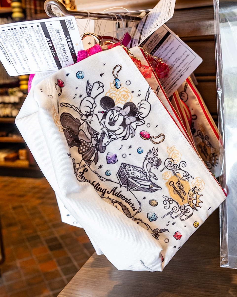 ミニーが仲間入り！東京ディズニーランド「カリブの海賊」グッズ -