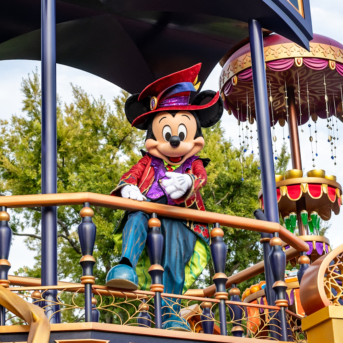 東京ディズニーランド”ディズニー・ハロウィーン2025”パレード「ザ・ヴィランズ・ハロウィーン“Into the Frenzy”」