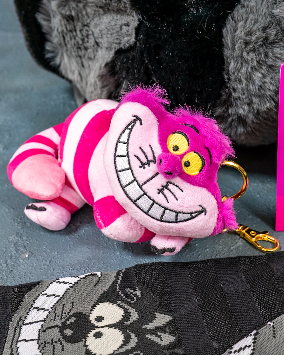チェシャ猫 ぬいぐるみキーホルダー・キーチェーン 蓄光 ピンク CHESHIRE CAT