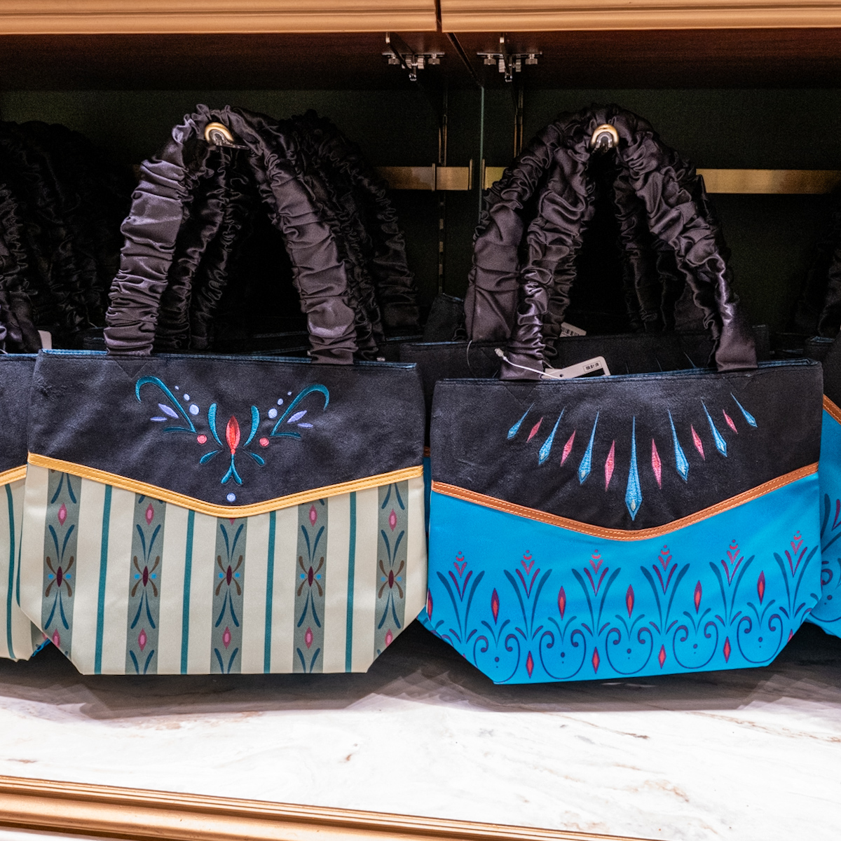 トートバッグ(アナ/エルサ)