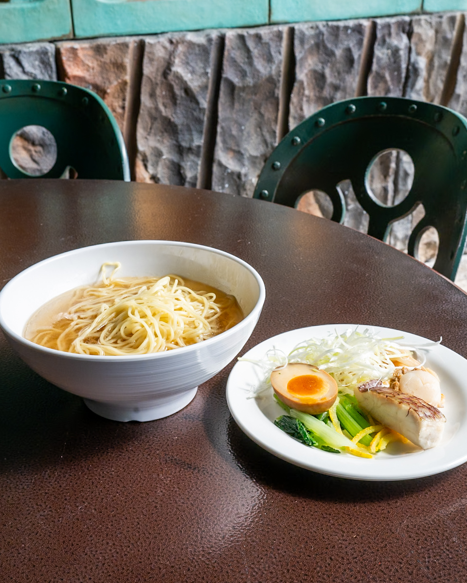 真鯛と帆立貝の中華そば、柚子風味