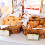 東京ディズニーランド「クリスタルパレス・レストラン」ブッフェメニュー パン