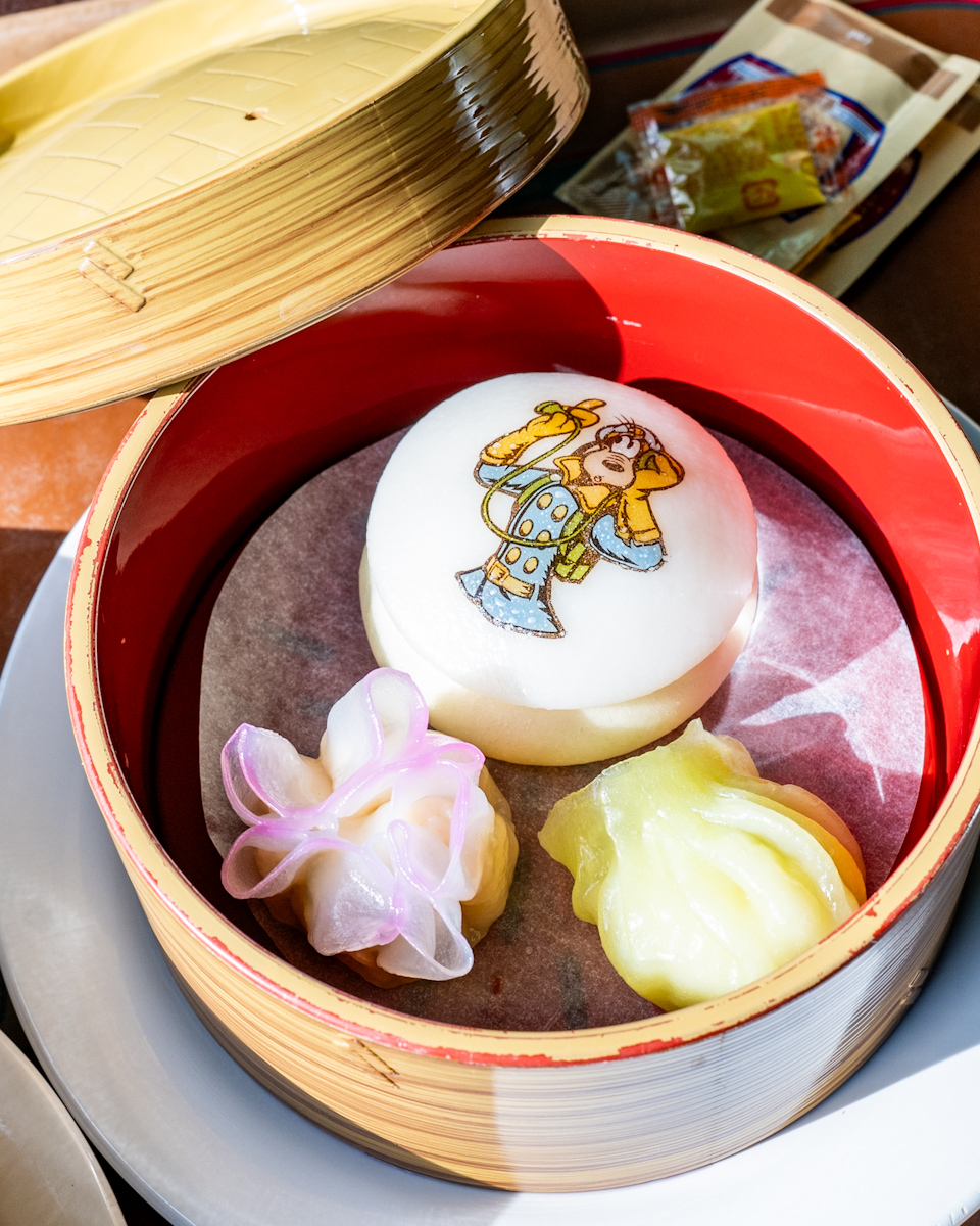 東京ディズニーシー「ヴォルケイニア・レストラン」点心三種 グーフィー