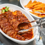 東京ディズニーランド「クリスタルパレス・レストラン」ブッフェメニュー ハンバーグ