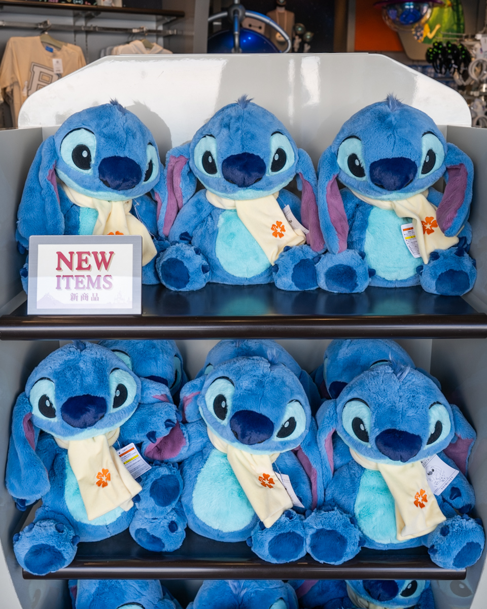 東京ディズニーランド「スティッチ」ぬいぐるみマフ2