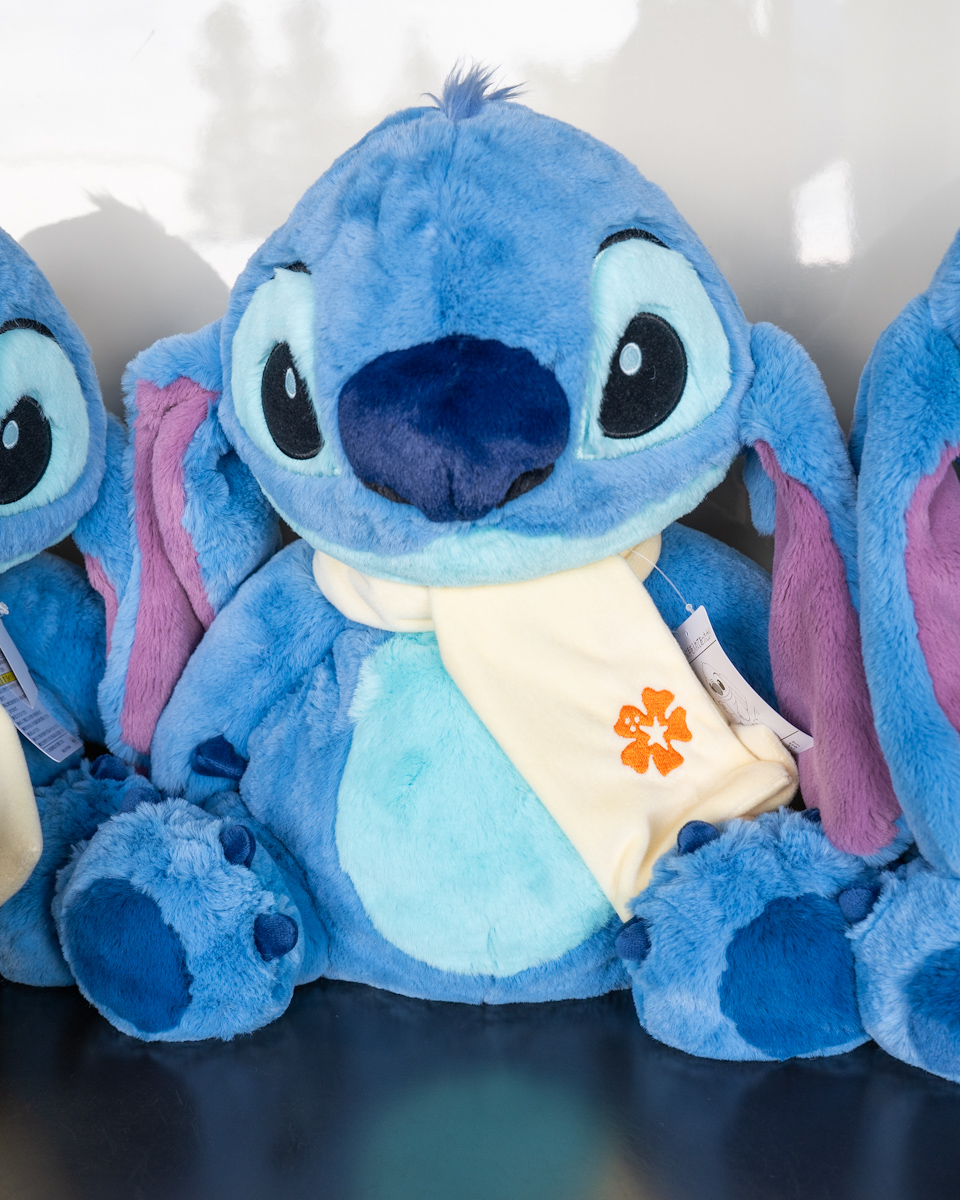 東京ディズニーランド「スティッチ」ぬいぐるみマフ3