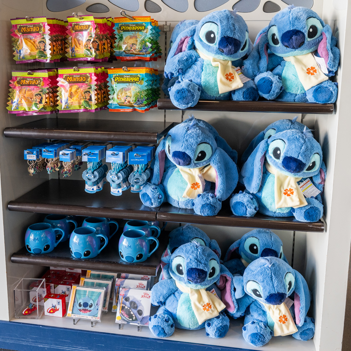 東京ディズニーランド「スティッチ」ぬいぐるみマフお土産