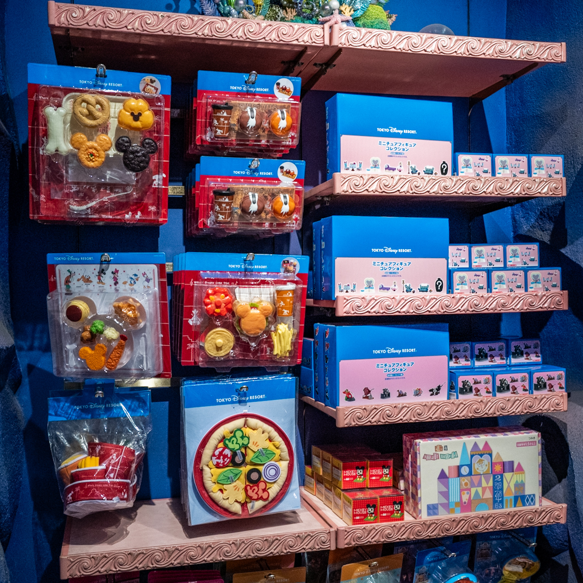 東京ディズニーランド おままごとセット（チップとデールまん）など