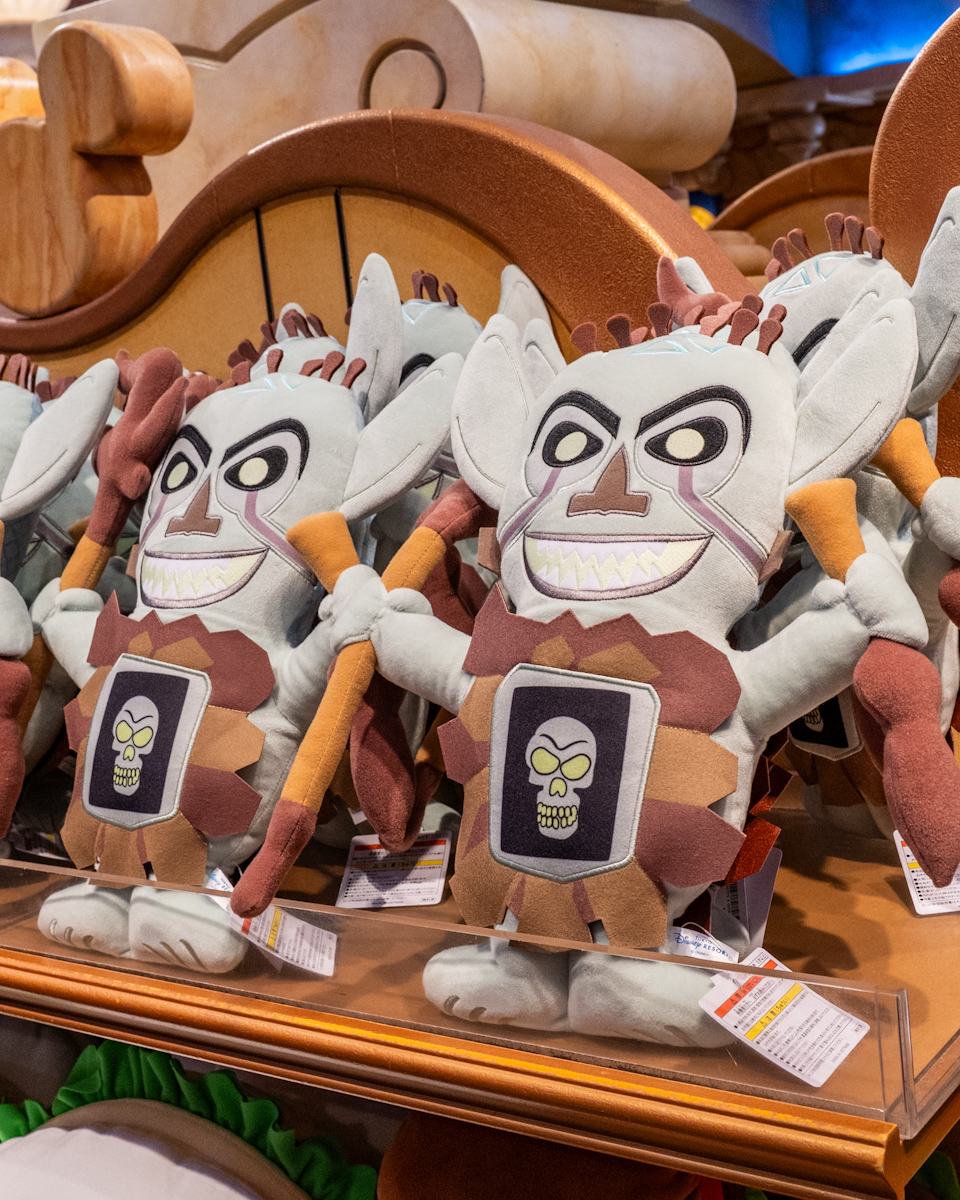 東京ディズニーシー「タワー・オブ・テラー」シリキ・ウトゥンドゥクッション2