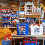 東京ディズニーリゾート「ミッキー、ドナルド、グーフィーの三銃士」グッズ・お土産
