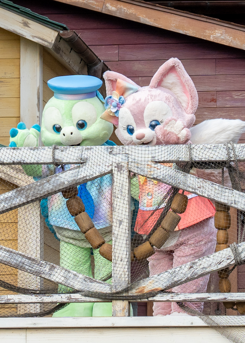 東京ディズニーシー「ダッフィー＆フレンズ20周年：カラフルハピネス」オル・メル、リーナ・ベルグリーティング