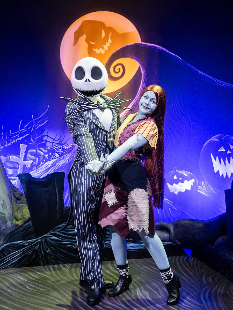 マジックキングダム・パーク「ミッキーのノット・ソー・スケアリー・ハロウィーン・パーティー」2025　シャック・スケリントン＆サリー
