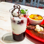 東京ディズニーランド「センターストリート・コーヒーハウス」ラッシー（ミックスベリー）