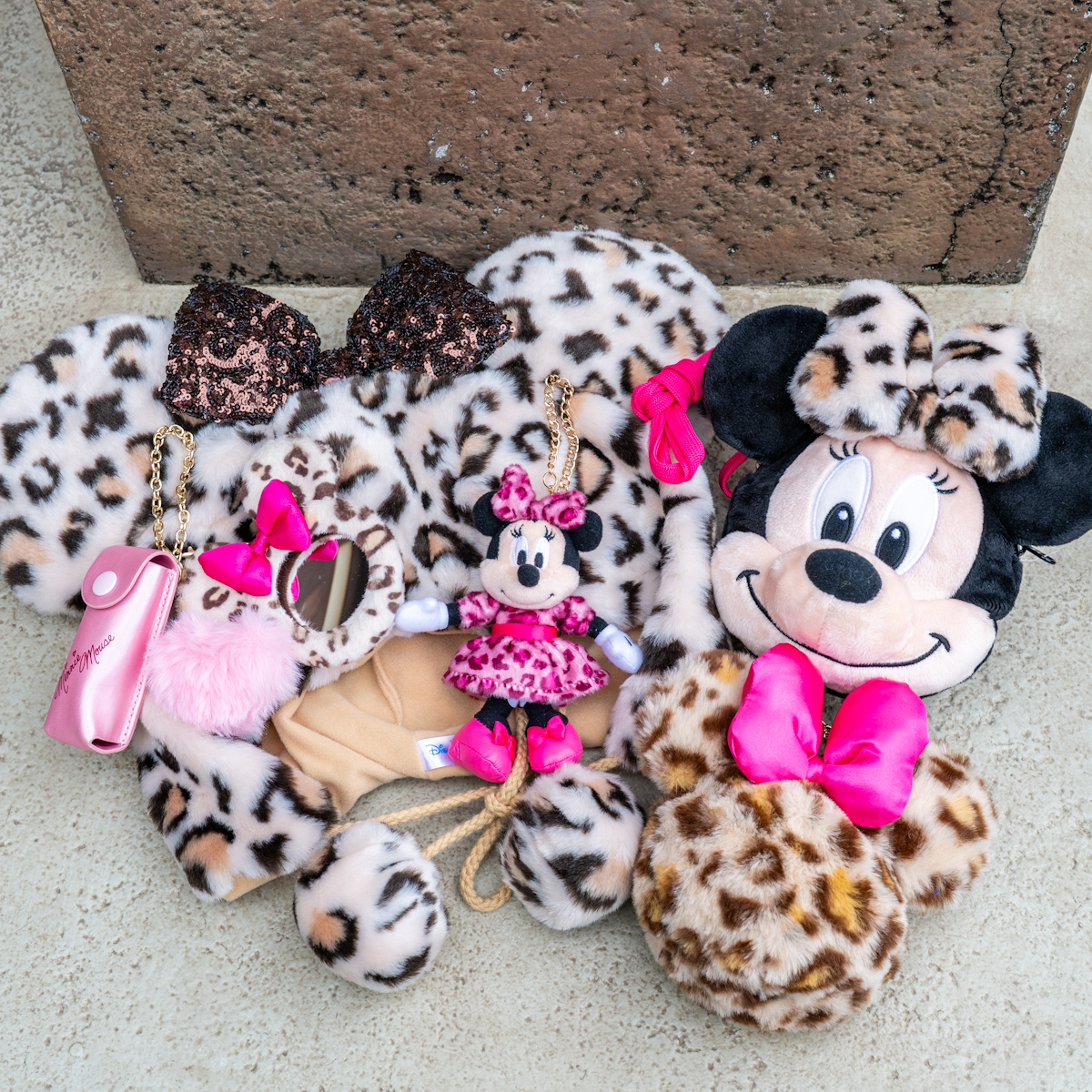 東京ディズニーリゾート ミニーのレオパード柄グッズ・お土産