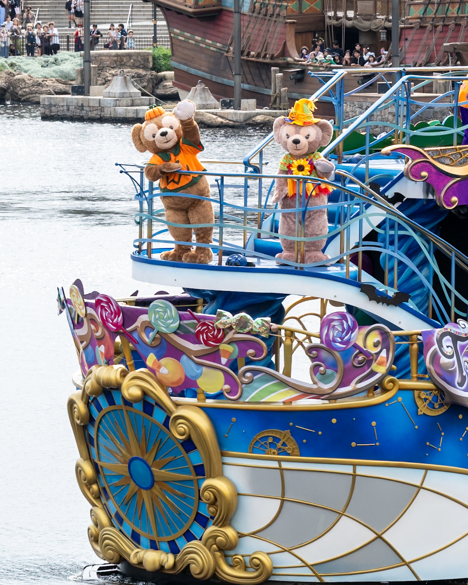 おばけのデコレーションも楽しめる!東京ディズニーシー・ホテルミラコスタ「オチェーアノ」”ディズニー・ハロウィーン2025”ブッフェ ハーバーショー鑑賞