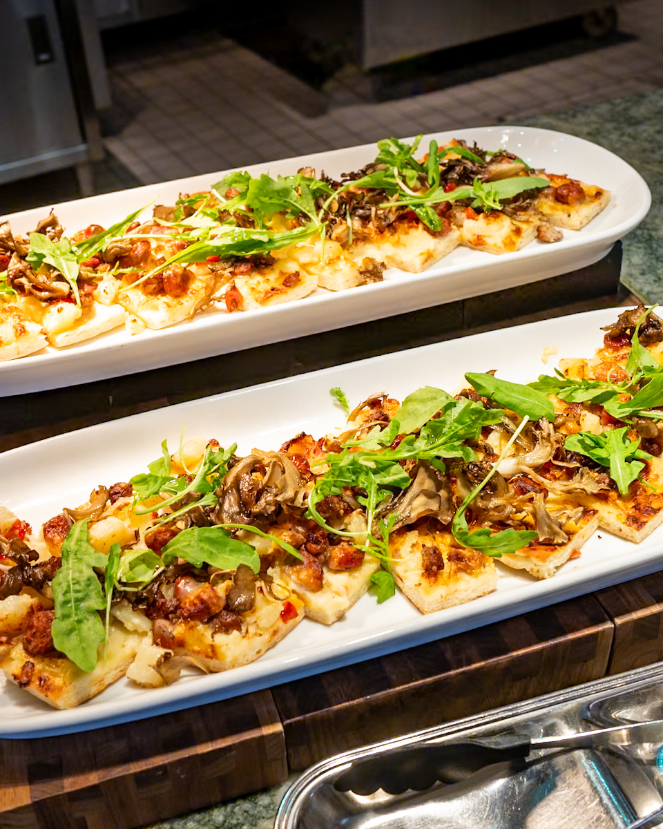 東京ディズニーシー・ホテルミラコスタ「オチェーアノ」”ディズニー・ハロウィーン2025”ブッフェ ピザ