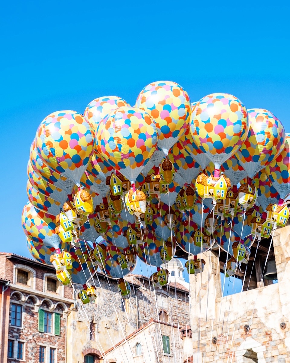 東京ディズニーランド『カールじいさんの空飛ぶ家』バルーン1