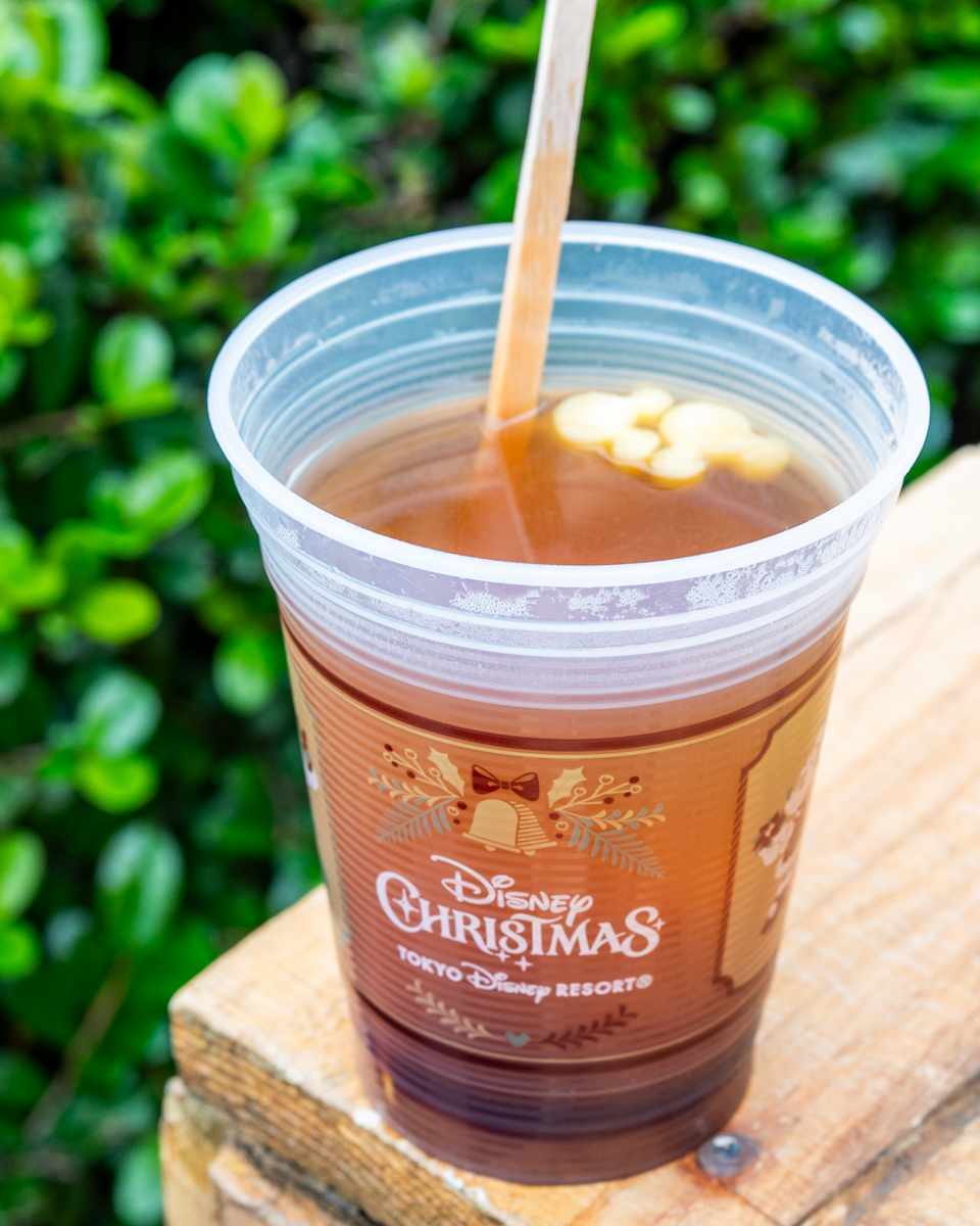 東京ディズニーランド”ディズニー・クリスマス2025”ホットアップルジンジャードリンク1
