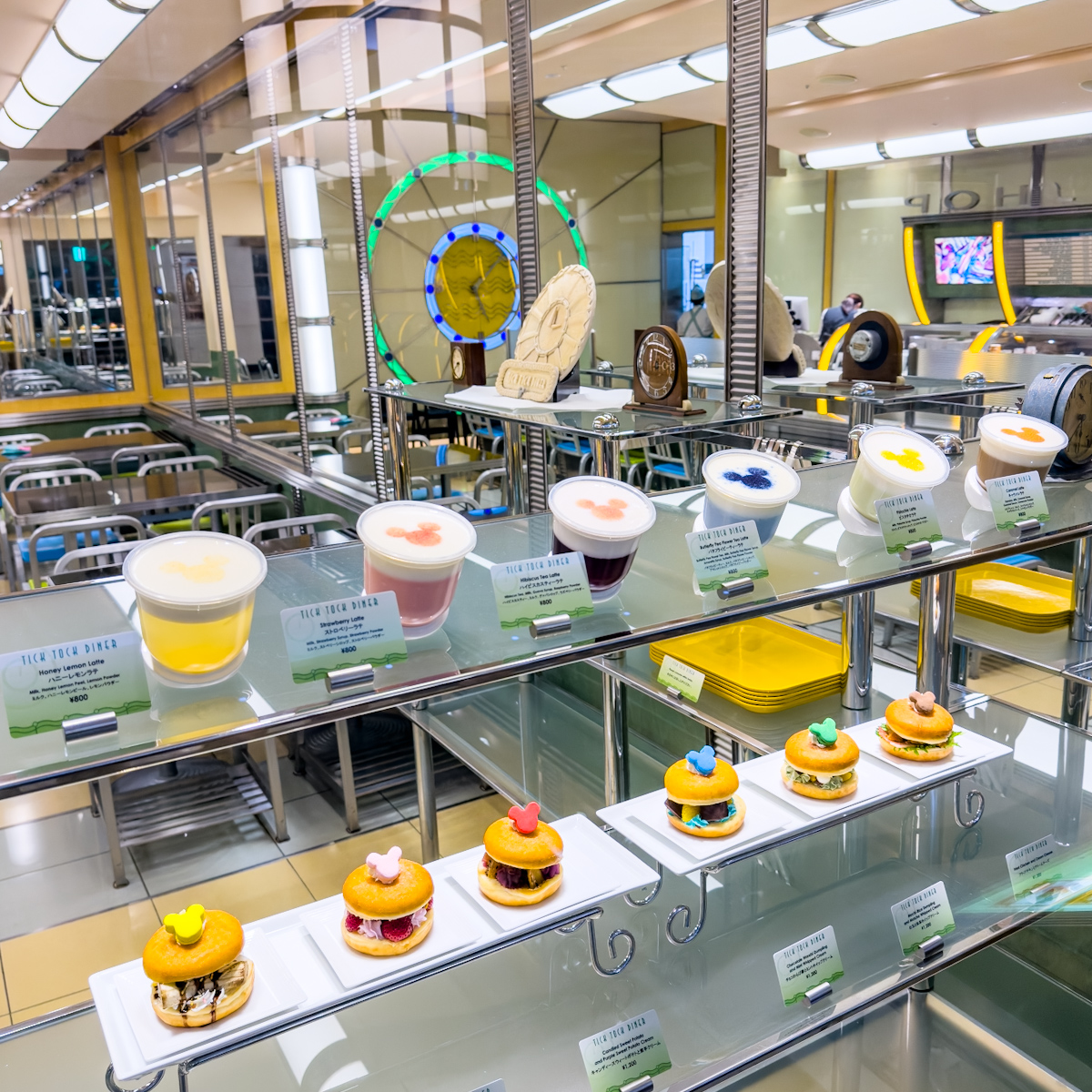 ディズニーアンバサダーホテル「チックタック・ダイナー」オリジナルホットラテ