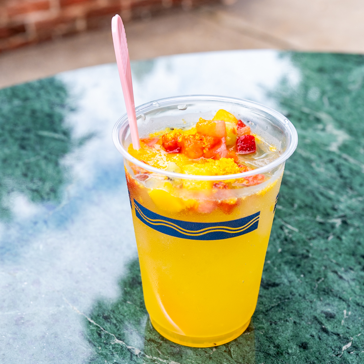 スペシャルカクテル（スパークリングワイン＆フルーツ