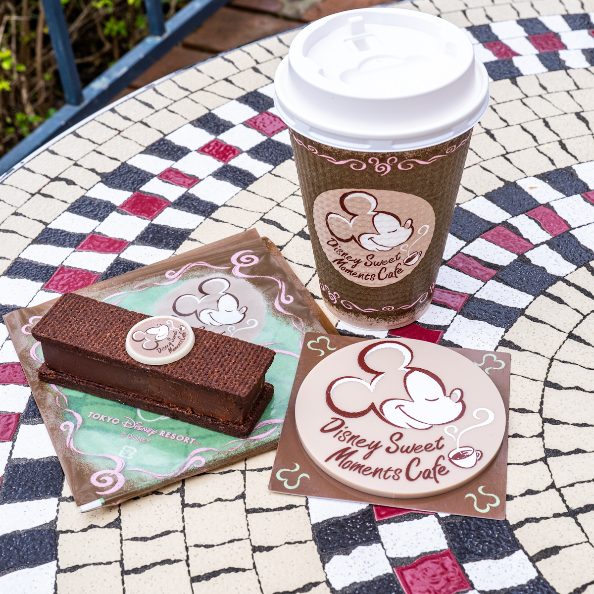 東京ディズニーランド「ディズニー・スウィートモーメント・カフェ」カフェ・オーリンズ”カフェ＆スウィーツセット”