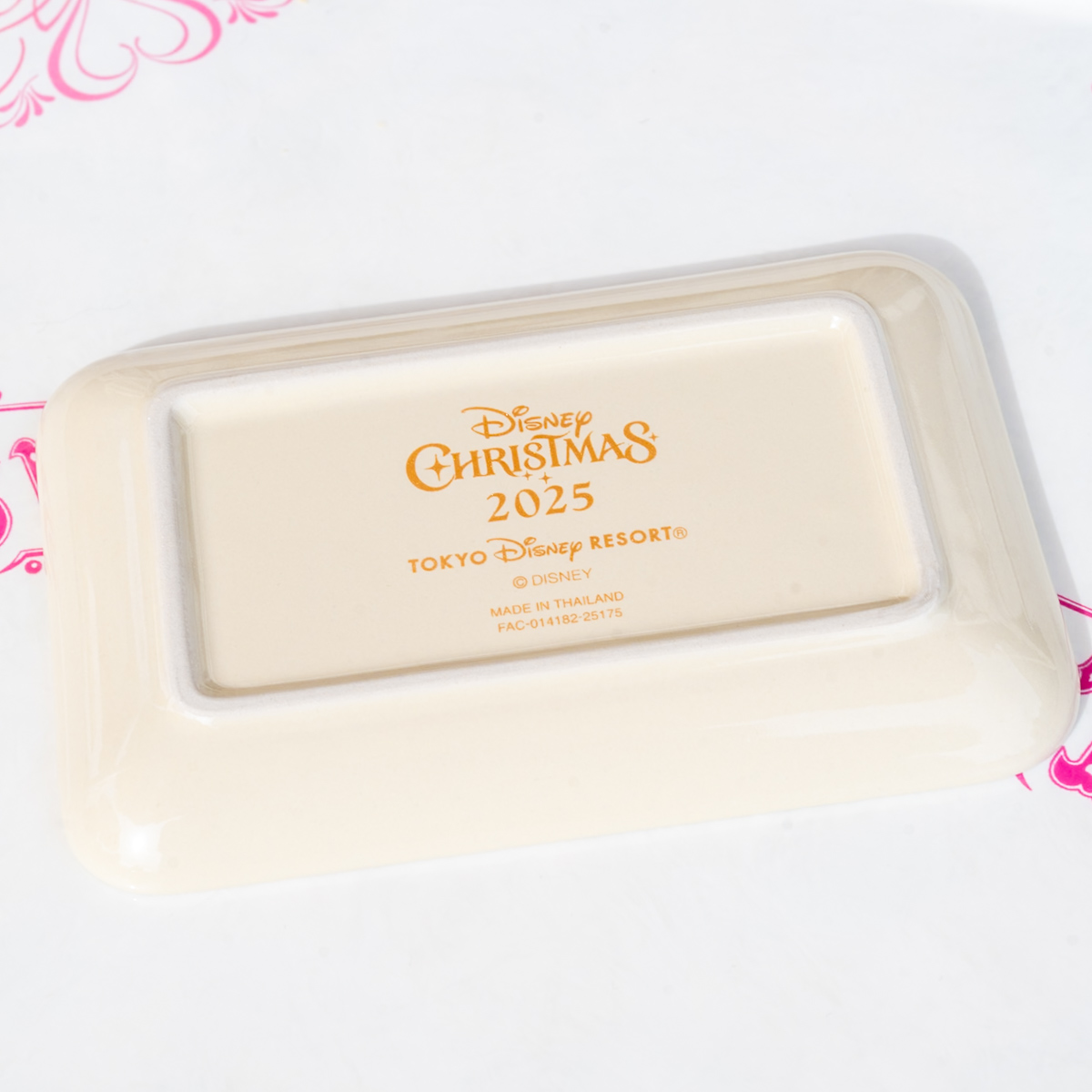 スーベニアプレート（ミッキーマウス）裏面