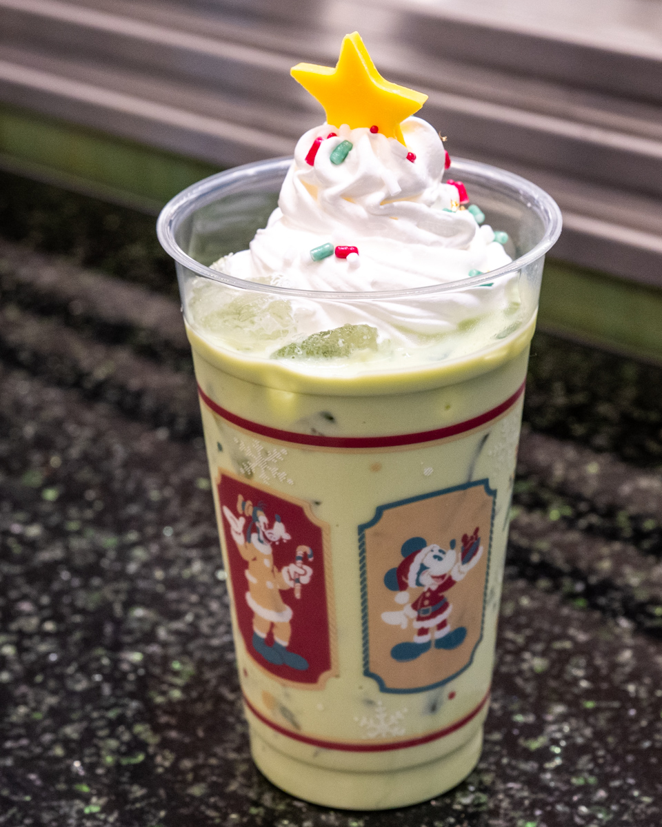 チックタック・ダイナー“ディズニー・クリスマス2025”スペシャルドリンク
