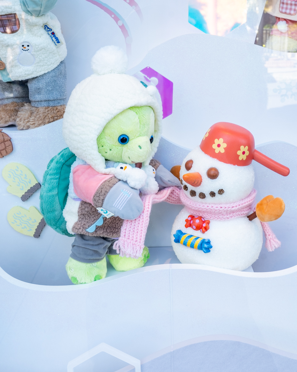 東京ディズニーシー「ダッフィー＆フレンズのシークレット・オブ・スノーウィーデイ」スペシャルグッズ　オル・メルぬいぐるみコスチューム