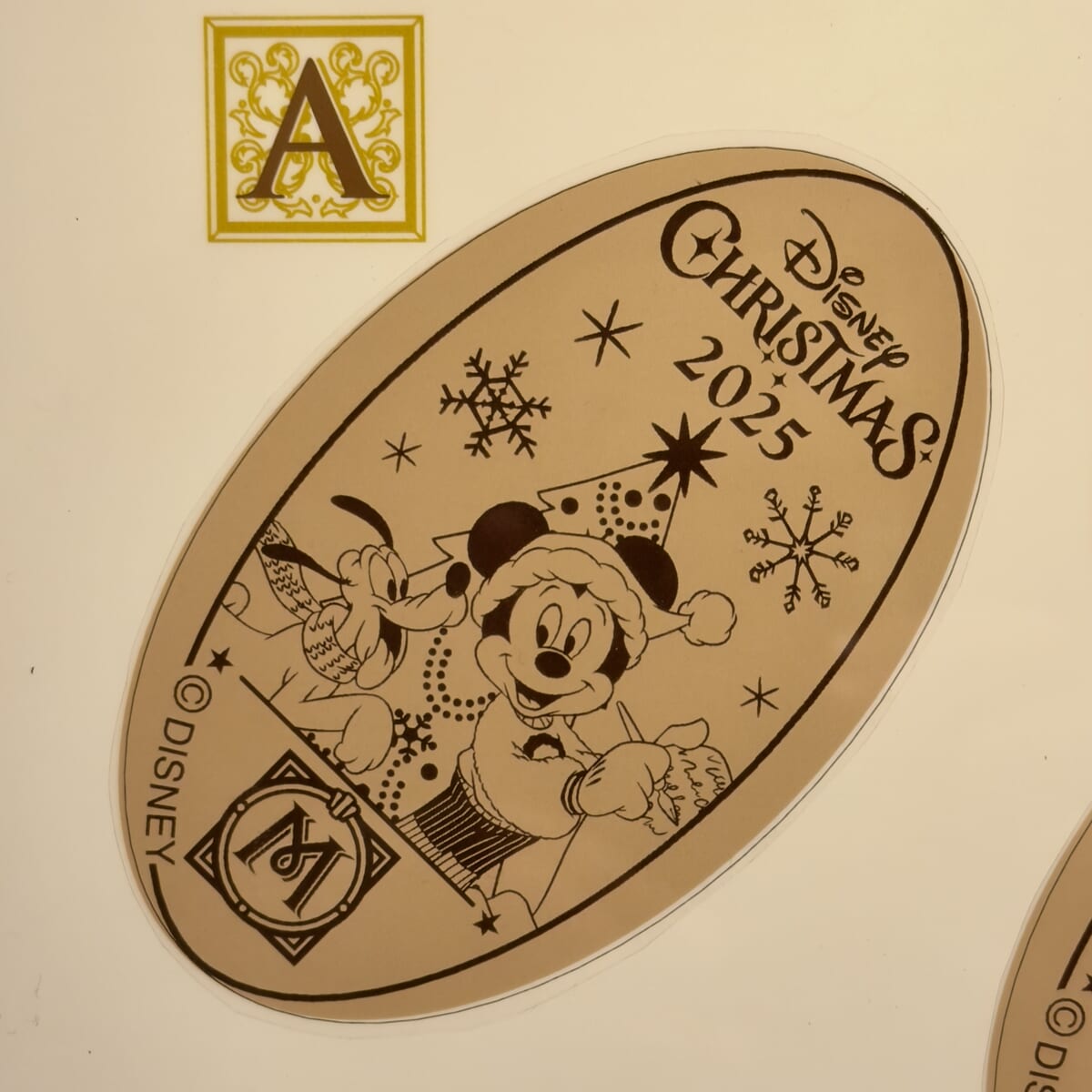 東京ディズニーシー・ホテルミラコスタ”ディズニー・クリスマス2025”スーベニアメダル　ミッキー&プルート