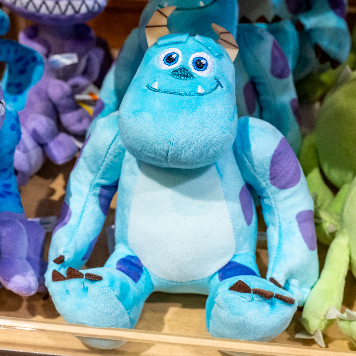 東京ディズニーリゾート『モンスターズ・インク』 サリーぬいぐるみ