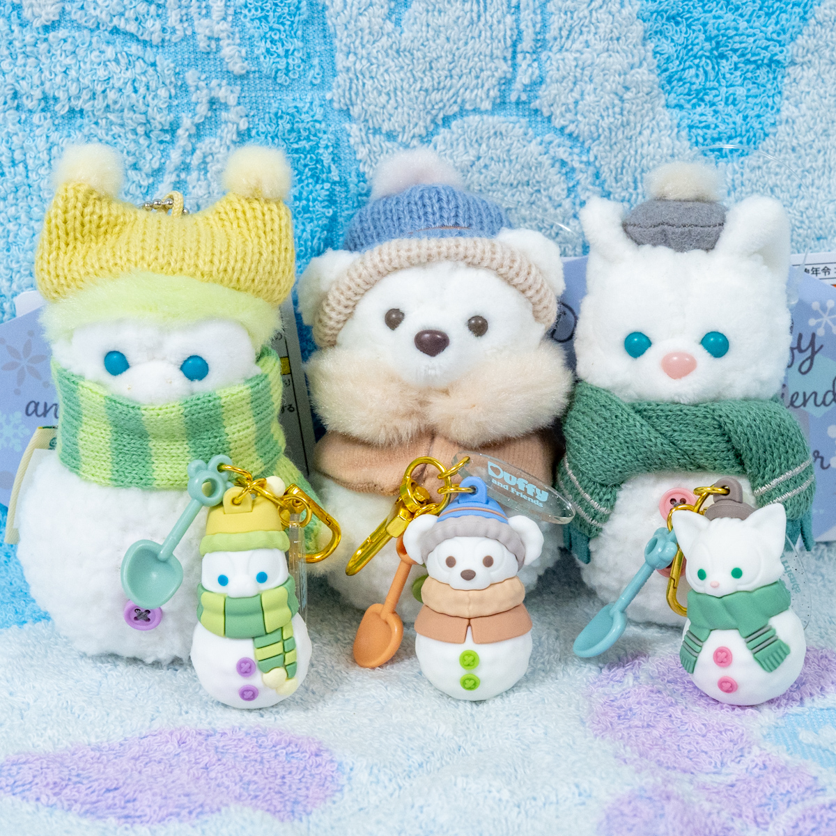 東京ディズニーシー”ダッフィー&フレンズ”冬グッズ 雪だるまぬいぐるみチャーム、チャーム
