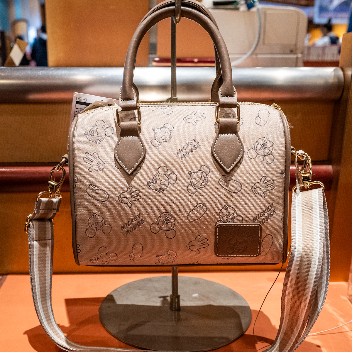 東京ディズニーランド トートバッグ(ミッキーデザイン)